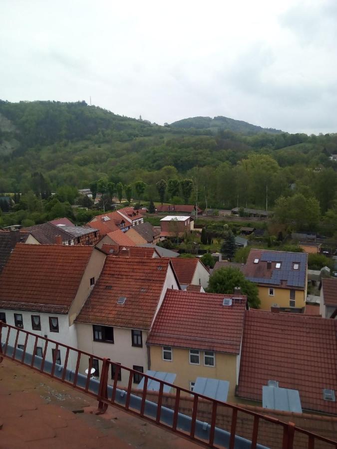 Kleine Ferienwohnung Am Kahlaer Markt Kahla  Esterno foto